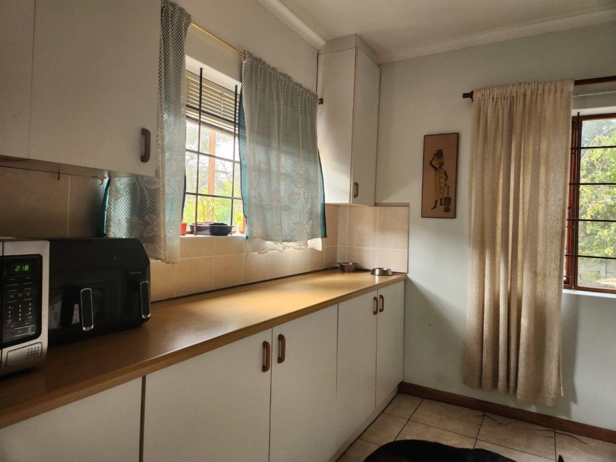 To Let 1 Bedroom Property for Rent in Flamingo Vlei Western Cape
